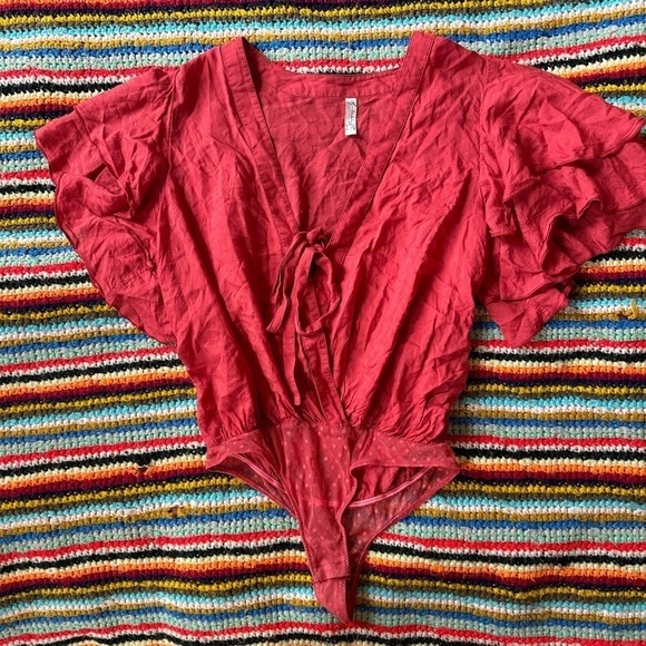 Free People Intimately Call me Later Red Bodysuit Ruffle Sleeve Deep Vneck Small - Picture 4 of 7